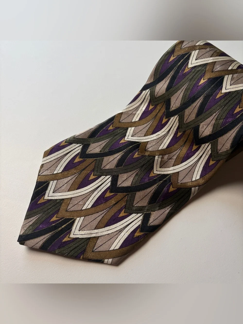 Vintage Martin Wong XL Silk Tie Geometric Abstract Feather Pattern